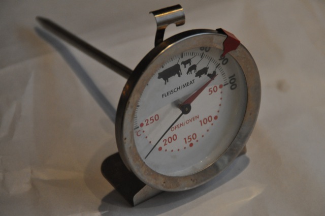 Einfaches Bratenthermometer zur Bestimmung der Kerntemperatur