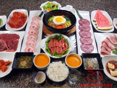 Was ist typisch fuer die koreanische Kueche?